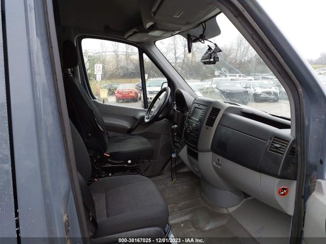 Photo 4 VIN: WD3PE7CD2JP647543 - MERCEDES-BENZ SPRINTER 2500 