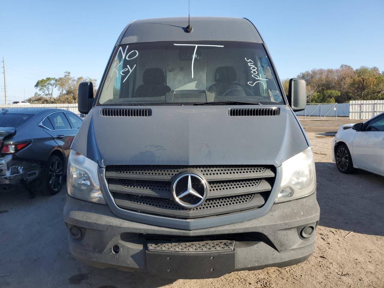 Photo 4 VIN: WD3PE7CD5JP629067 - MERCEDES-BENZ SPRINTER 