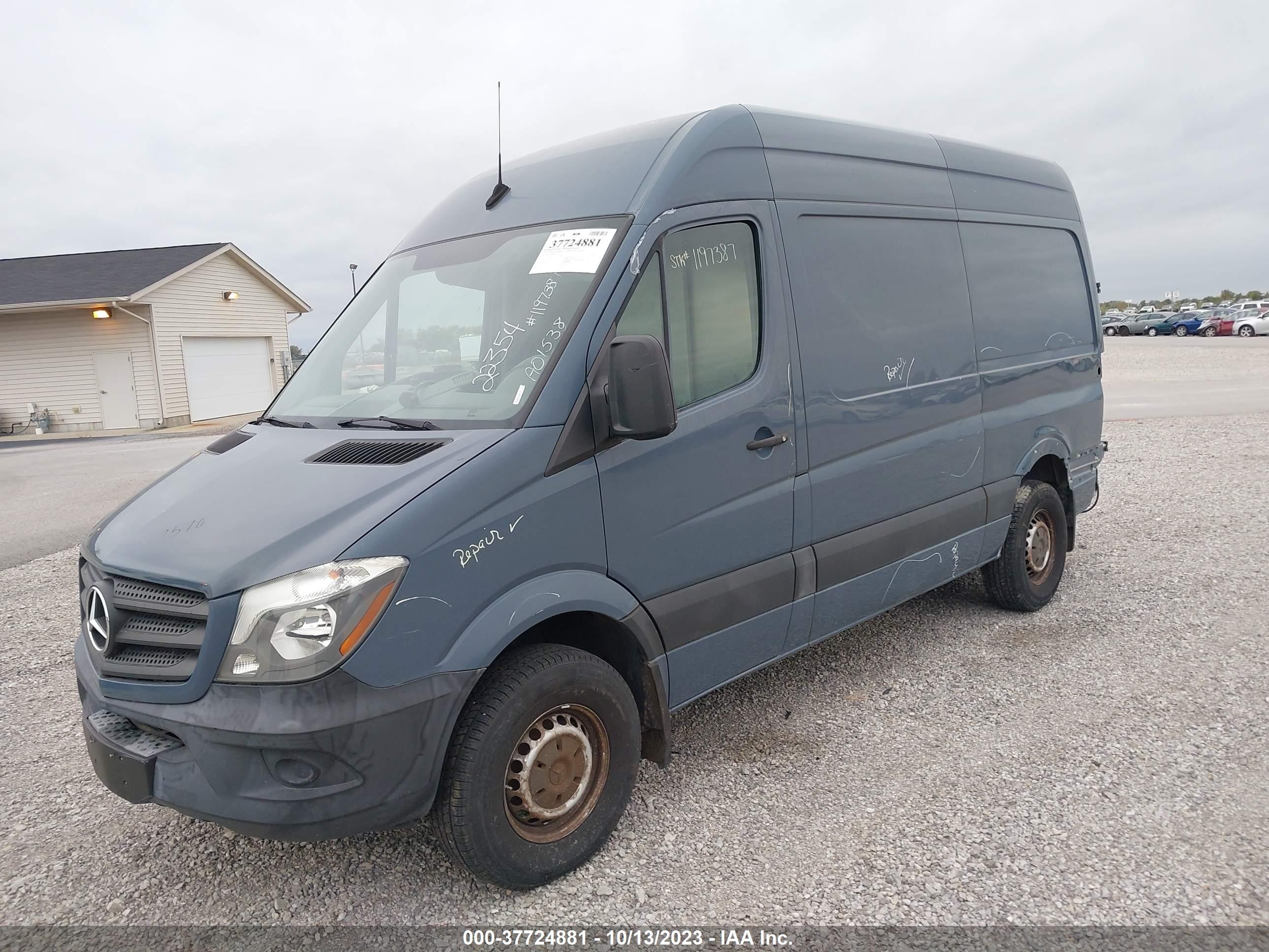 Photo 1 VIN: WD3PE7CD5JP647570 - MERCEDES-BENZ SPRINTER 