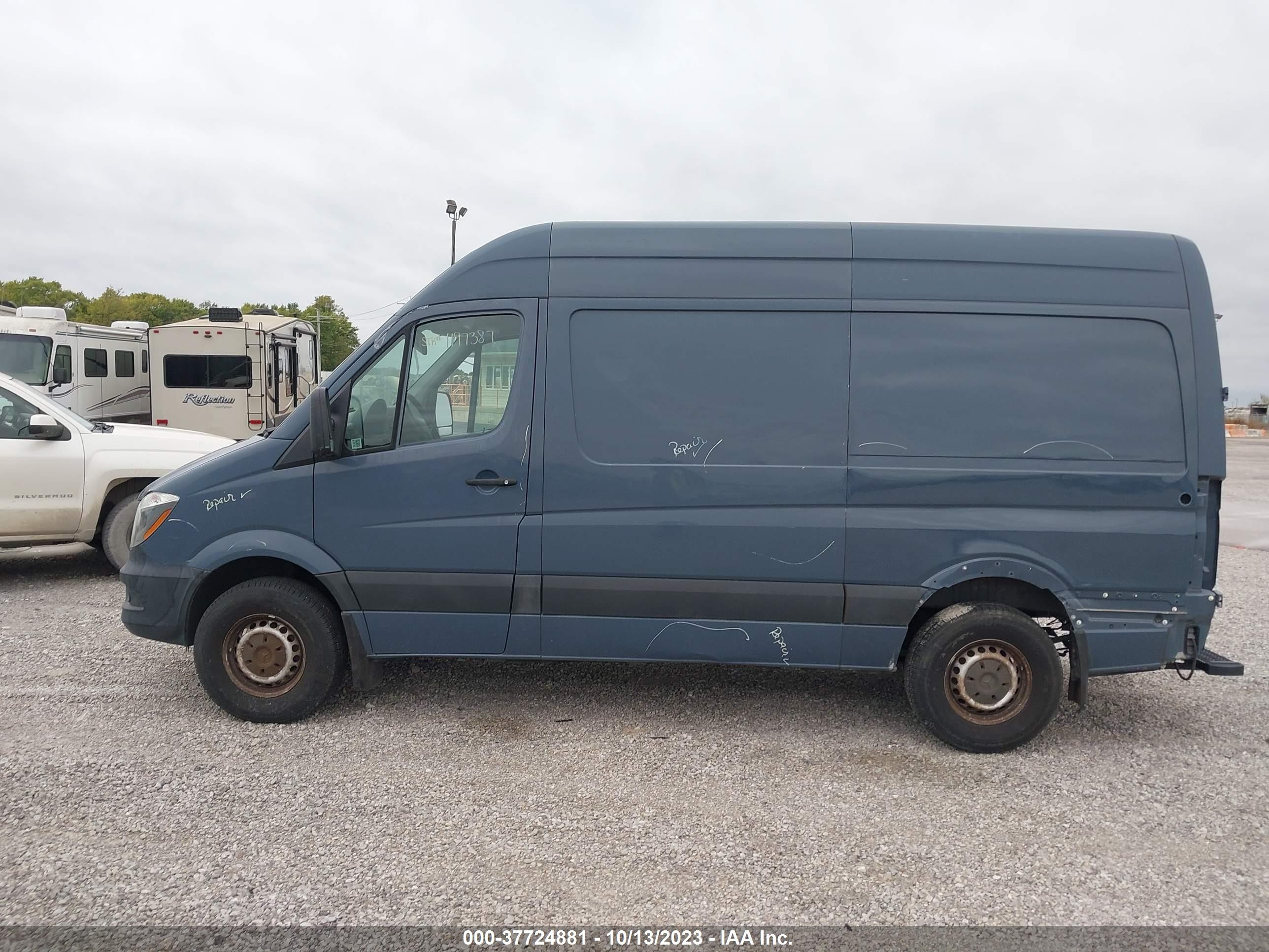 Photo 13 VIN: WD3PE7CD5JP647570 - MERCEDES-BENZ SPRINTER 