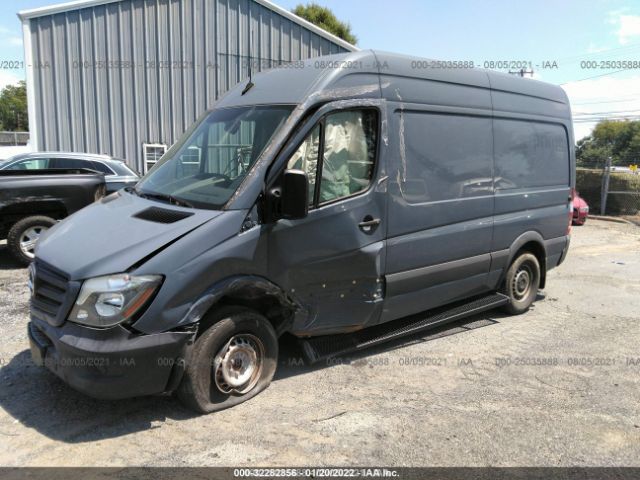 Photo 1 VIN: WD3PE7CD7JP632410 - MERCEDES-BENZ SPRINTER CARGO VAN 