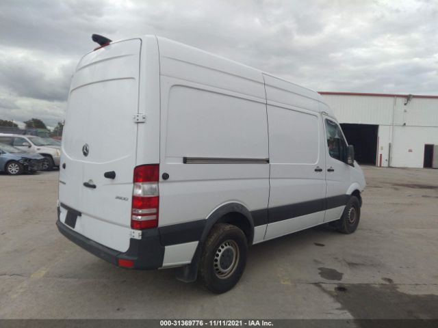 Photo 3 VIN: WD3PE7CD8HP569893 - MERCEDES-BENZ SPRINTER CARGO VAN 