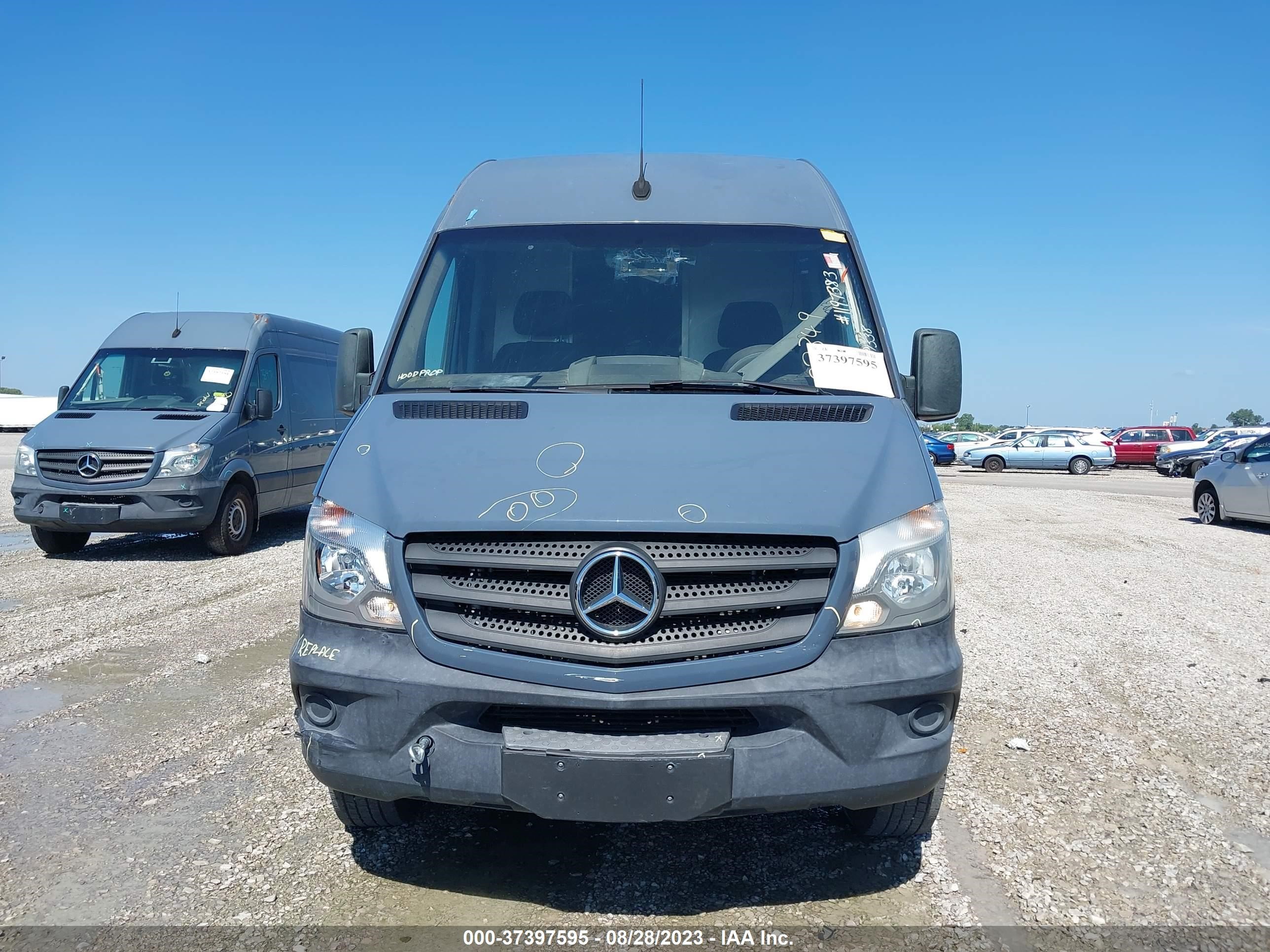 Photo 11 VIN: WD3PE7CD8JP622355 - MERCEDES-BENZ SPRINTER 