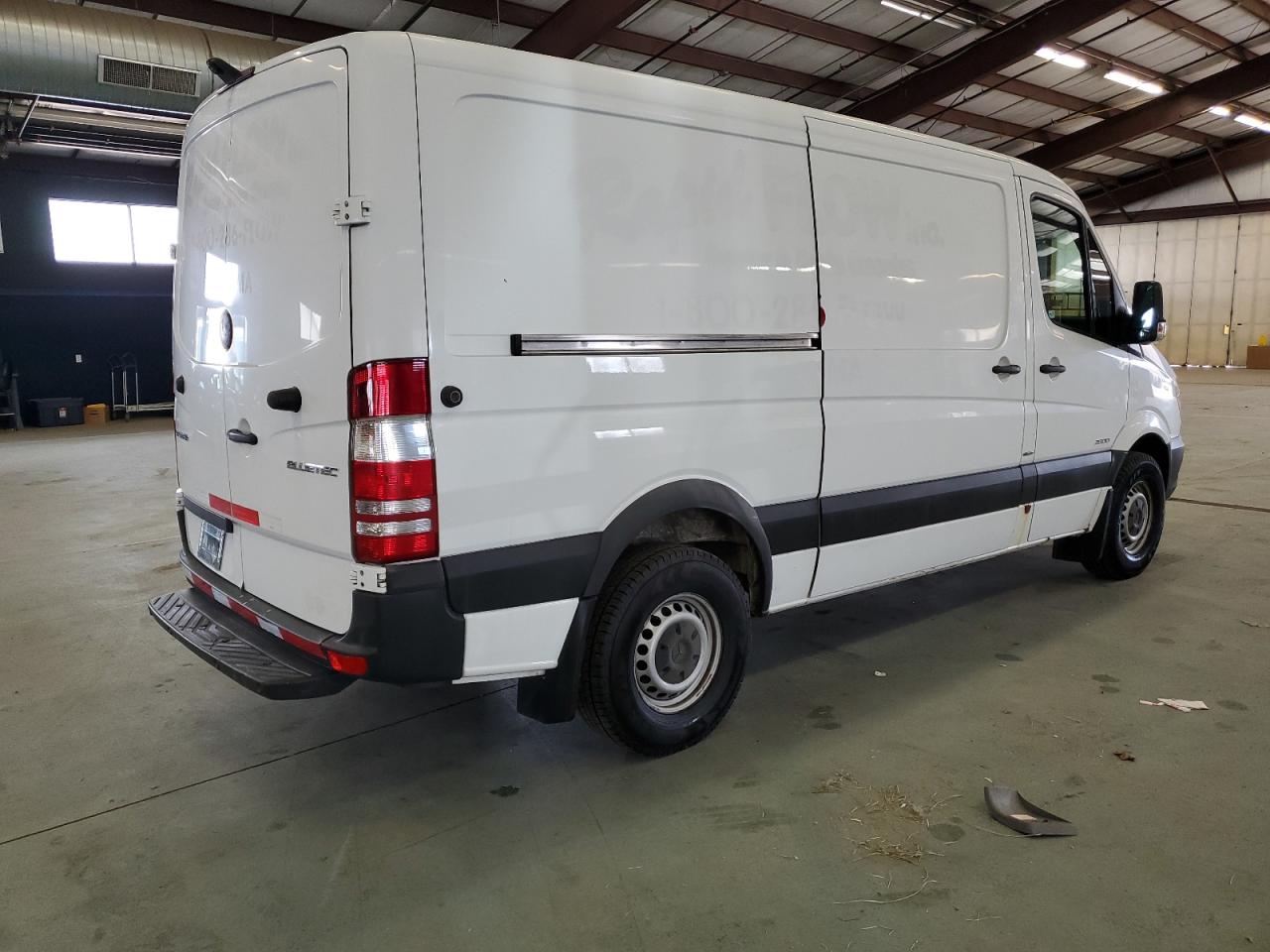 Photo 2 VIN: WD3PE7DC0F5990621 - MERCEDES-BENZ SPRINTER 