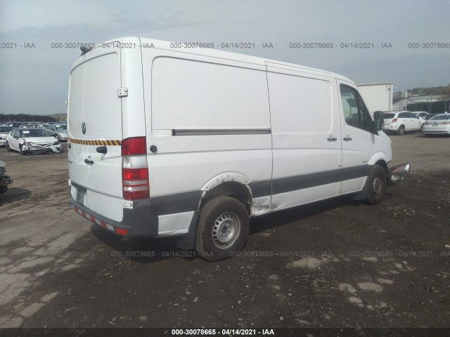 Photo 3 VIN: WD3PE7DD8GP177882 - MERCEDES-BENZ SPRINTER CARGO VANS 