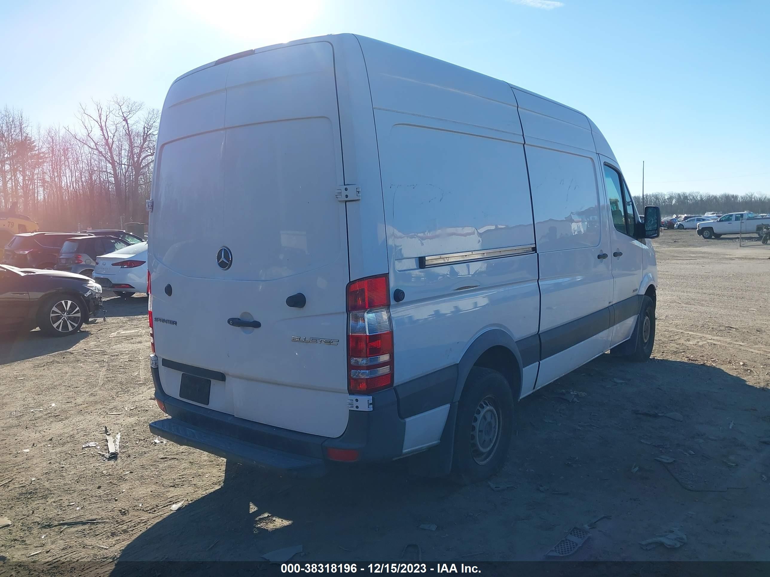 Photo 3 VIN: WD3PE7DDXGP236351 - MERCEDES-BENZ SPRINTER 