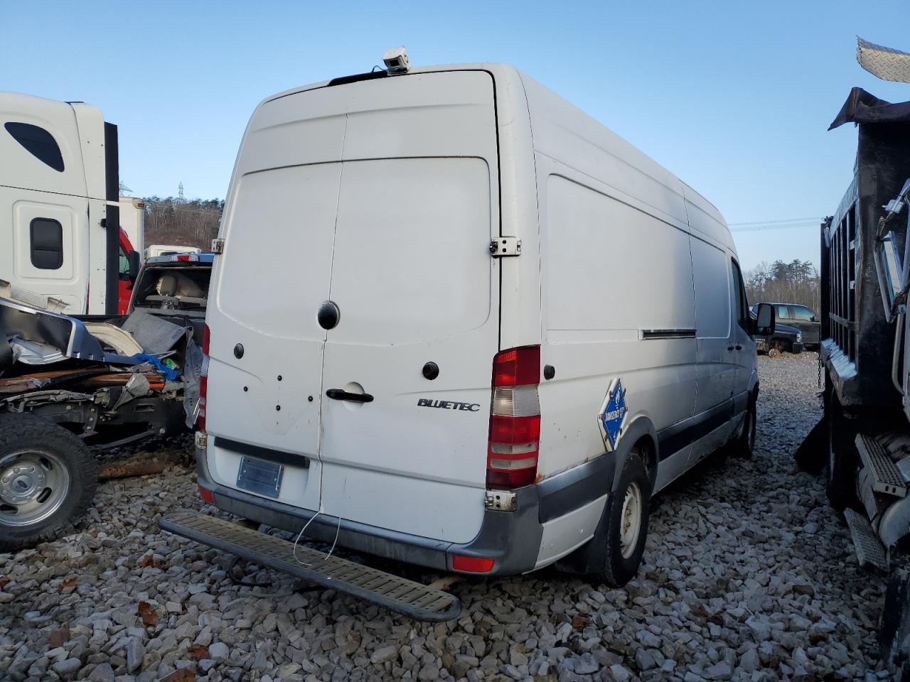 Photo 2 VIN: WD3PE8CB0B5564596 - MERCEDES-BENZ SPRINTER 