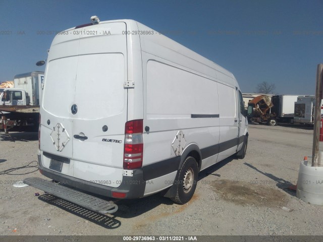 Photo 3 VIN: WD3PE8CB0C5676509 - MERCEDES-BENZ SPRINTER CARGO VANS 