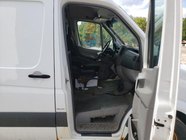 Photo 4 VIN: WD3PE8CB0C5705880 - MERCEDES-BENZ SPRINTER 2 