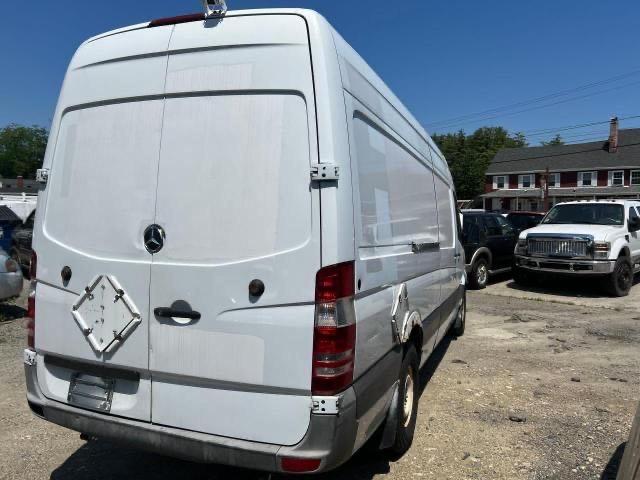 Photo 3 VIN: WD3PE8CB1B5572626 - MERCEDES-BENZ SPRINTER 2 