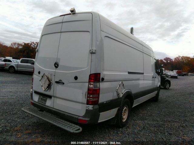 Photo 3 VIN: WD3PE8CB2B5587507 - MERCEDES-BENZ SPRINTER CARGO VANS 