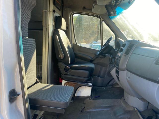 Photo 4 VIN: WD3PE8CB5C5688865 - MERCEDES-BENZ SPRINTER 2 