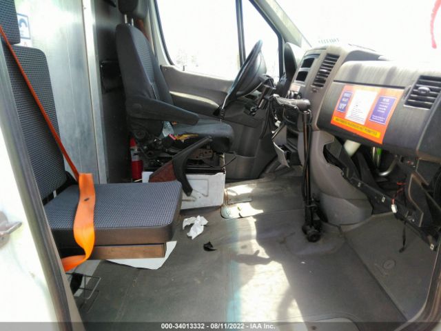 Photo 4 VIN: WD3PE8CB6C5690446 - MERCEDES-BENZ SPRINTER CARGO VANS 