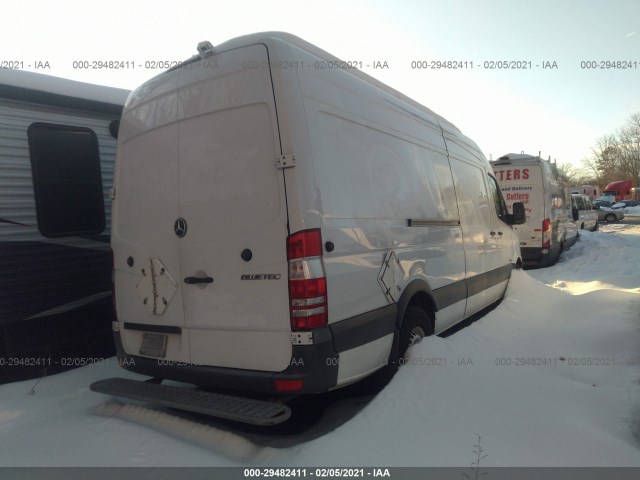 Photo 3 VIN: WD3PE8CBXB5574701 - MERCEDES-BENZ SPRINTER CARGO VANS 