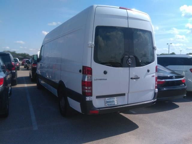 Photo 1 VIN: WD3PE8CC0A5472833 - MERCEDES-BENZ SPRINTER CARGO VANS 