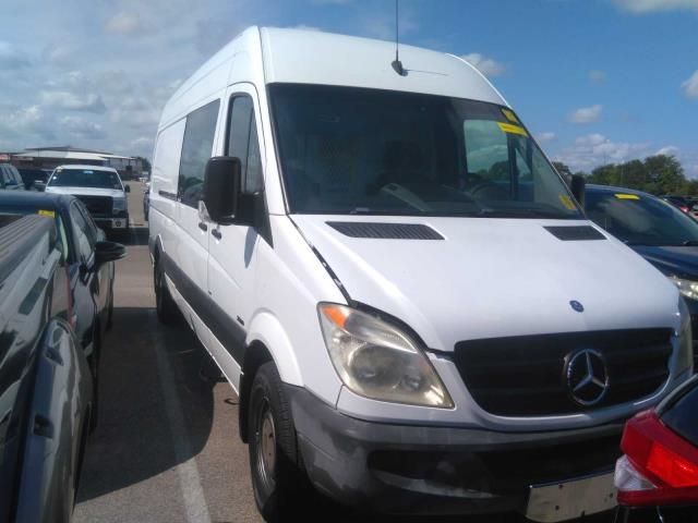 Photo 4 VIN: WD3PE8CC0A5472833 - MERCEDES-BENZ SPRINTER CARGO VANS 