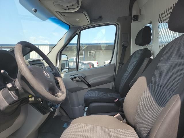 Photo 5 VIN: WD3PE8CC0A5472833 - MERCEDES-BENZ SPRINTER CARGO VANS 