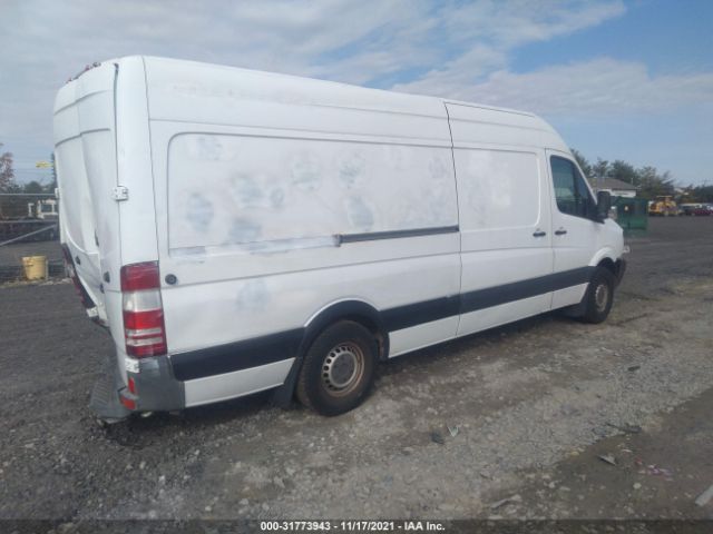 Photo 3 VIN: WD3PE8CC0C5646368 - MERCEDES-BENZ SPRINTER CARGO VANS 