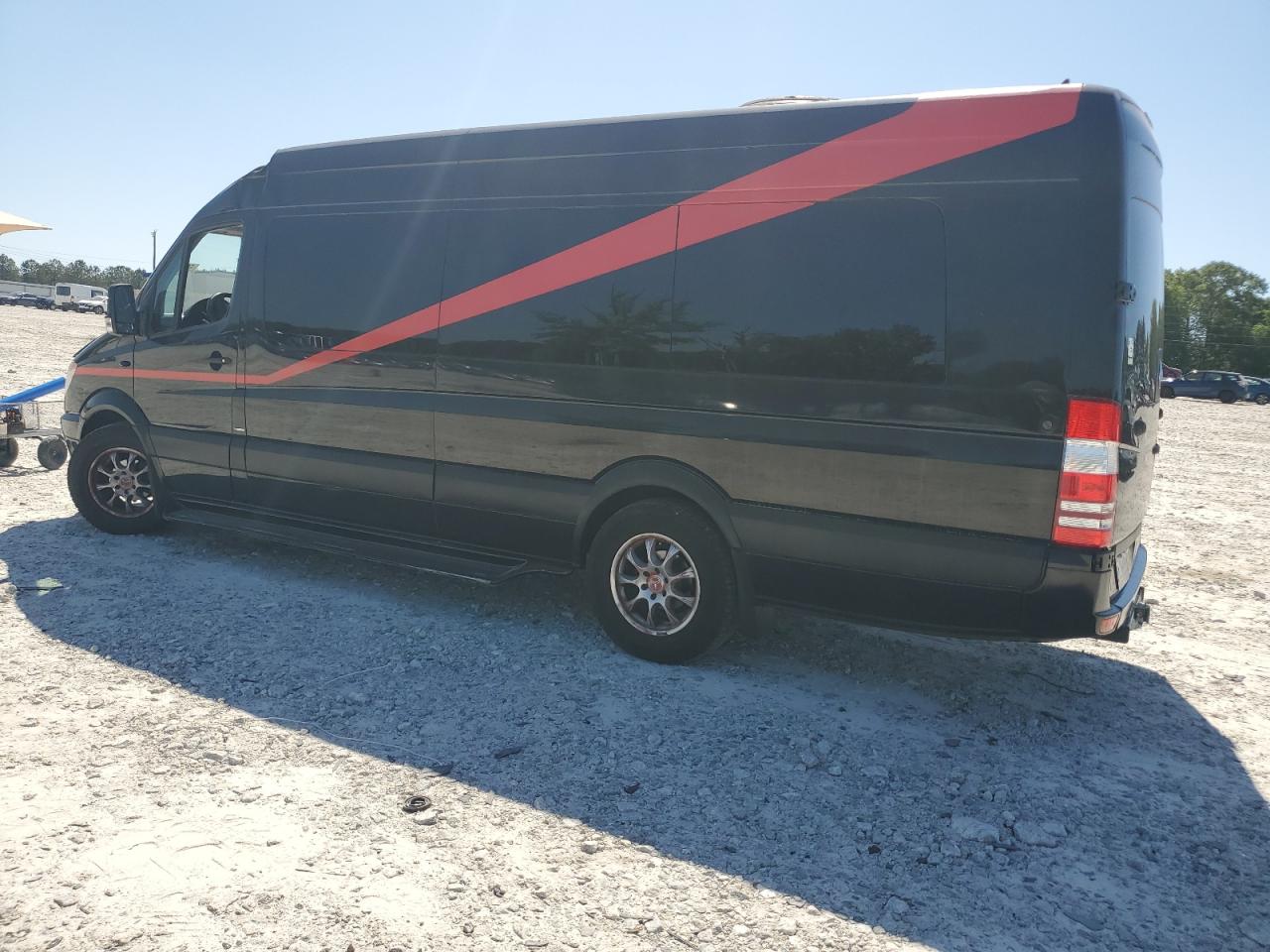 Photo 1 VIN: WD3PE8CC0D5728294 - MERCEDES-BENZ SPRINTER 2 