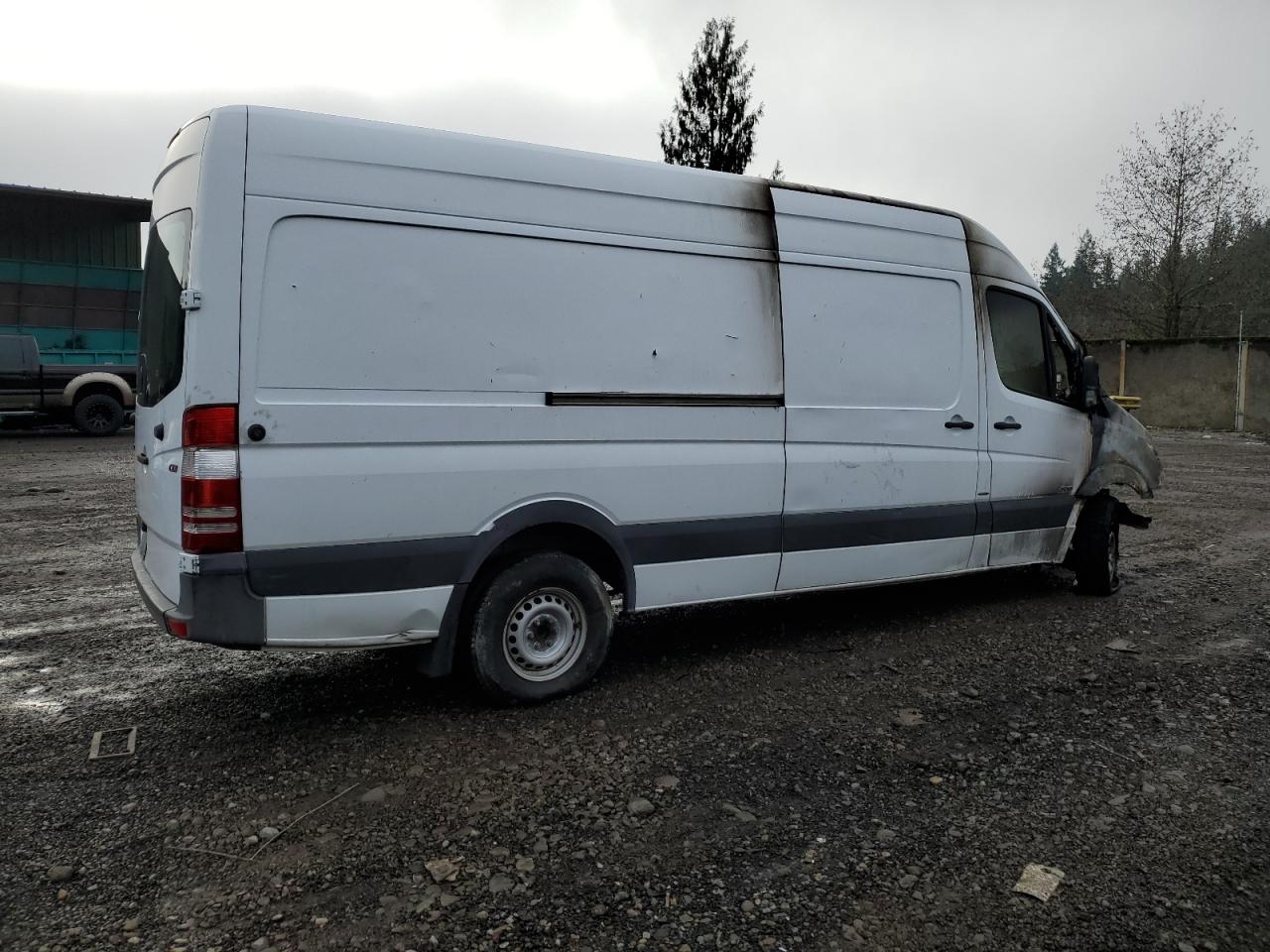 Photo 2 VIN: WD3PE8CC1A5484537 - MERCEDES-BENZ SPRINTER 