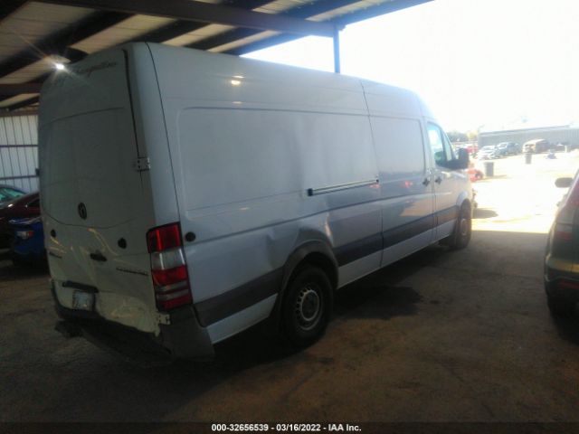 Photo 3 VIN: WD3PE8CC4FP162082 - MERCEDES-BENZ SPRINTER CARGO VANS 