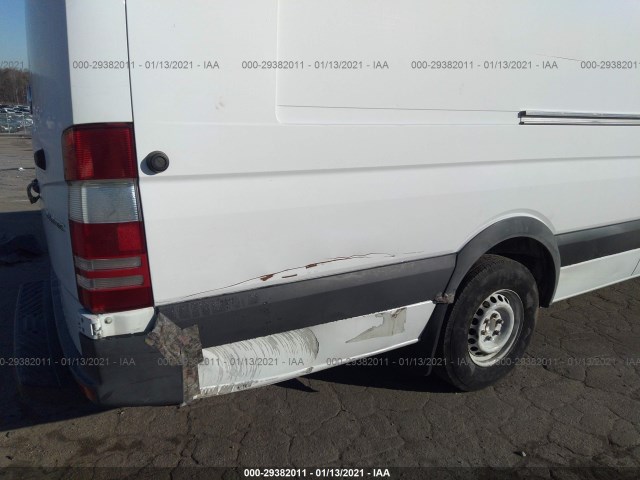 Photo 5 VIN: WD3PE8CC6E5872482 - MERCEDES-BENZ SPRINTER CARGO VANS 