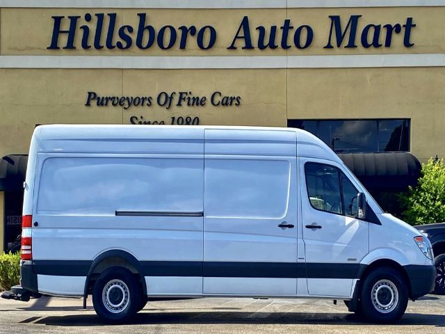 Photo 2 VIN: WD3PE8CC7C5682803 - MERCEDES-BENZ SPRINTER CARGO VANS 