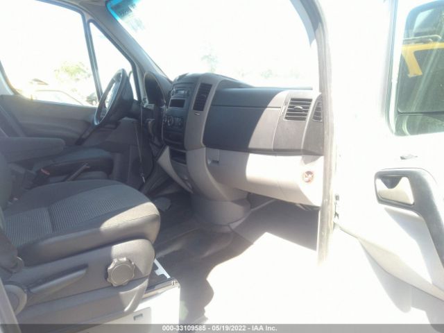 Photo 4 VIN: WD3PE8CC7D5758991 - MERCEDES-BENZ SPRINTER CARGO VANS 