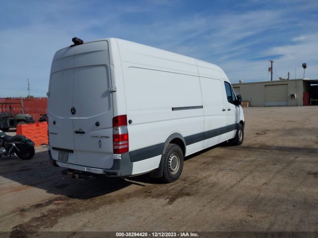 Photo 3 VIN: WD3PE8CC7FP135586 - MERCEDES-BENZ SPRINTER 