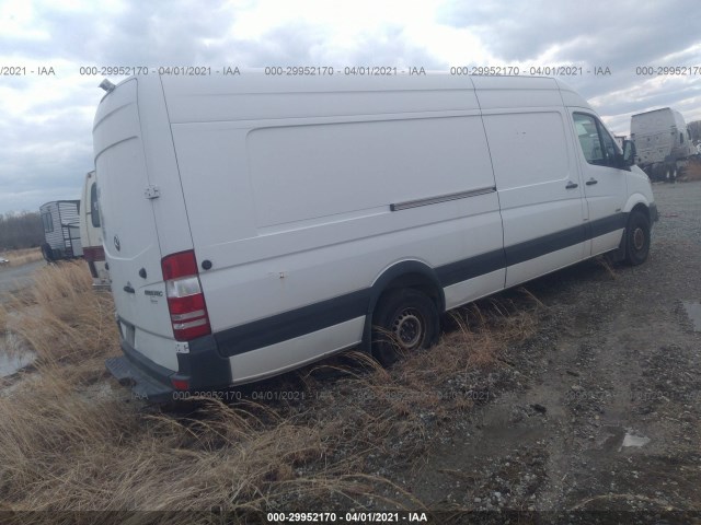 Photo 3 VIN: WD3PE8CC8D5743867 - MERCEDES-BENZ SPRINTER CARGO VANS 