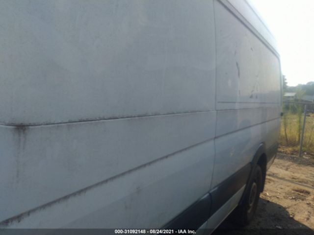 Photo 5 VIN: WD3PE8CC9B5513865 - MERCEDES-BENZ SPRINTER CARGO VANS 