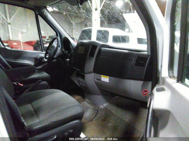 Photo 4 VIN: WD3PE8CC9D5736989 - MERCEDES-BENZ SPRINTER CARGO VANS 