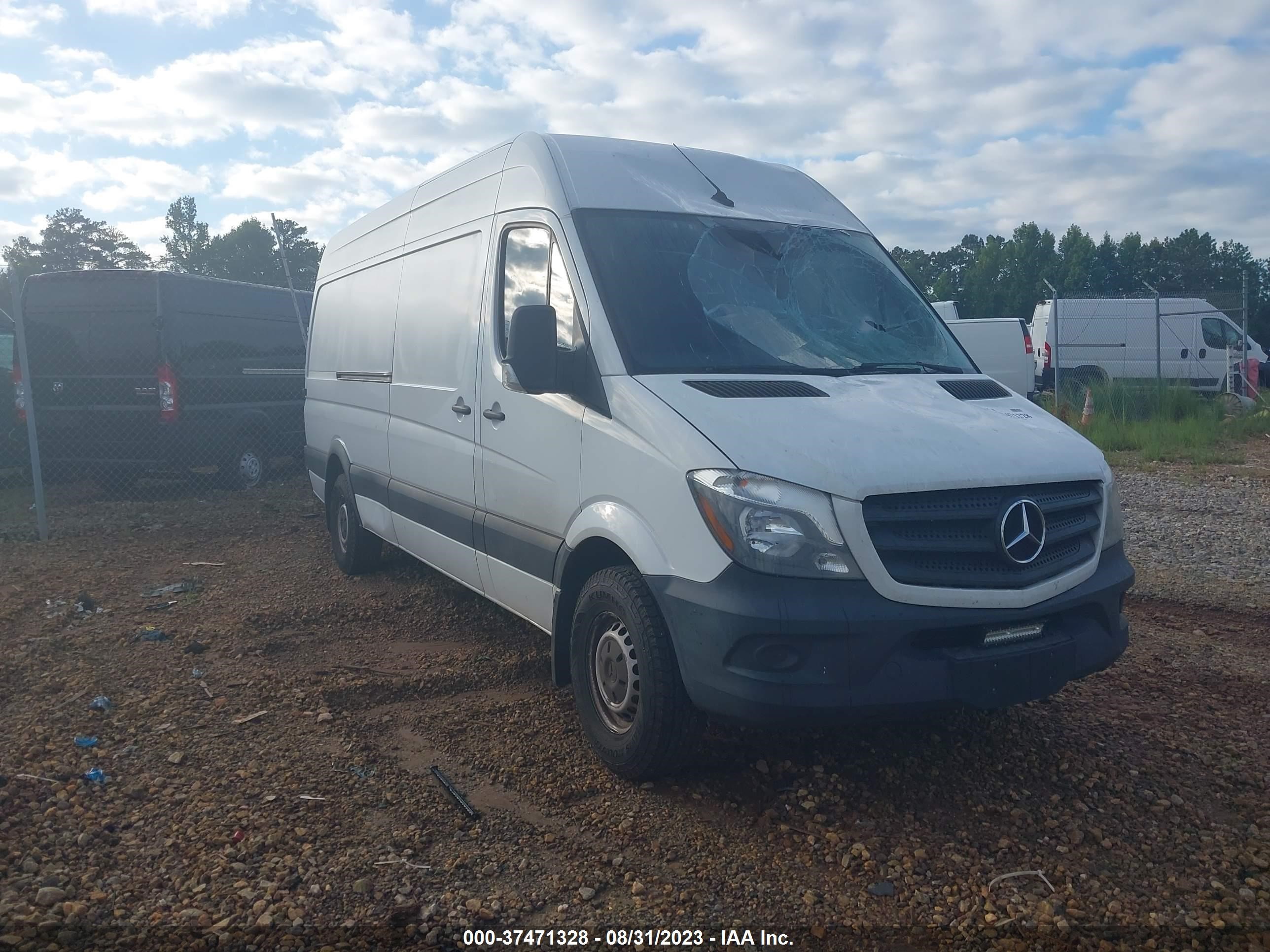 Photo 0 VIN: WD3PE8CD0JP585419 - MERCEDES-BENZ SPRINTER 