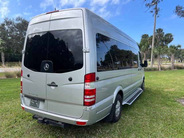 Photo 3 VIN: WD3PE8CD3D5730100 - MERCEDES-BENZ SPRINTER 2 