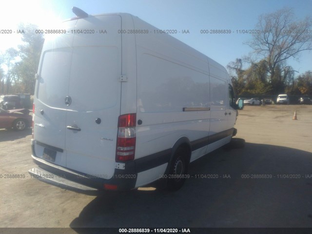 Photo 3 VIN: WD3PE8CD7HP537460 - MERCEDES-BENZ SPRINTER CARGO VAN 