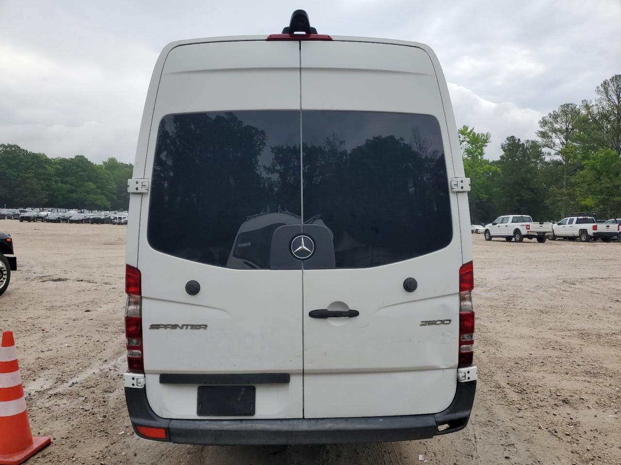 Photo 5 VIN: WD3PE8CD8JP641381 - MERCEDES-BENZ SPRINTER 