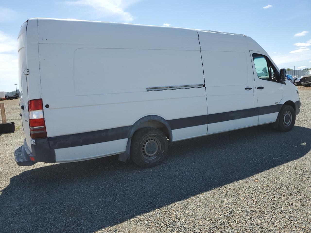 Photo 2 VIN: WD3PE8CD9HP519882 - MERCEDES-BENZ SPRINTER 2 