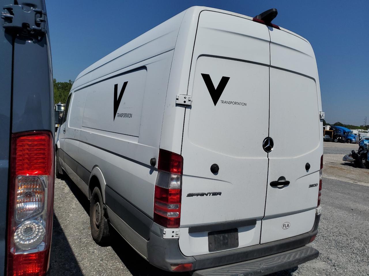 Photo 1 VIN: WD3PE8CD9HP525973 - MERCEDES-BENZ SPRINTER 