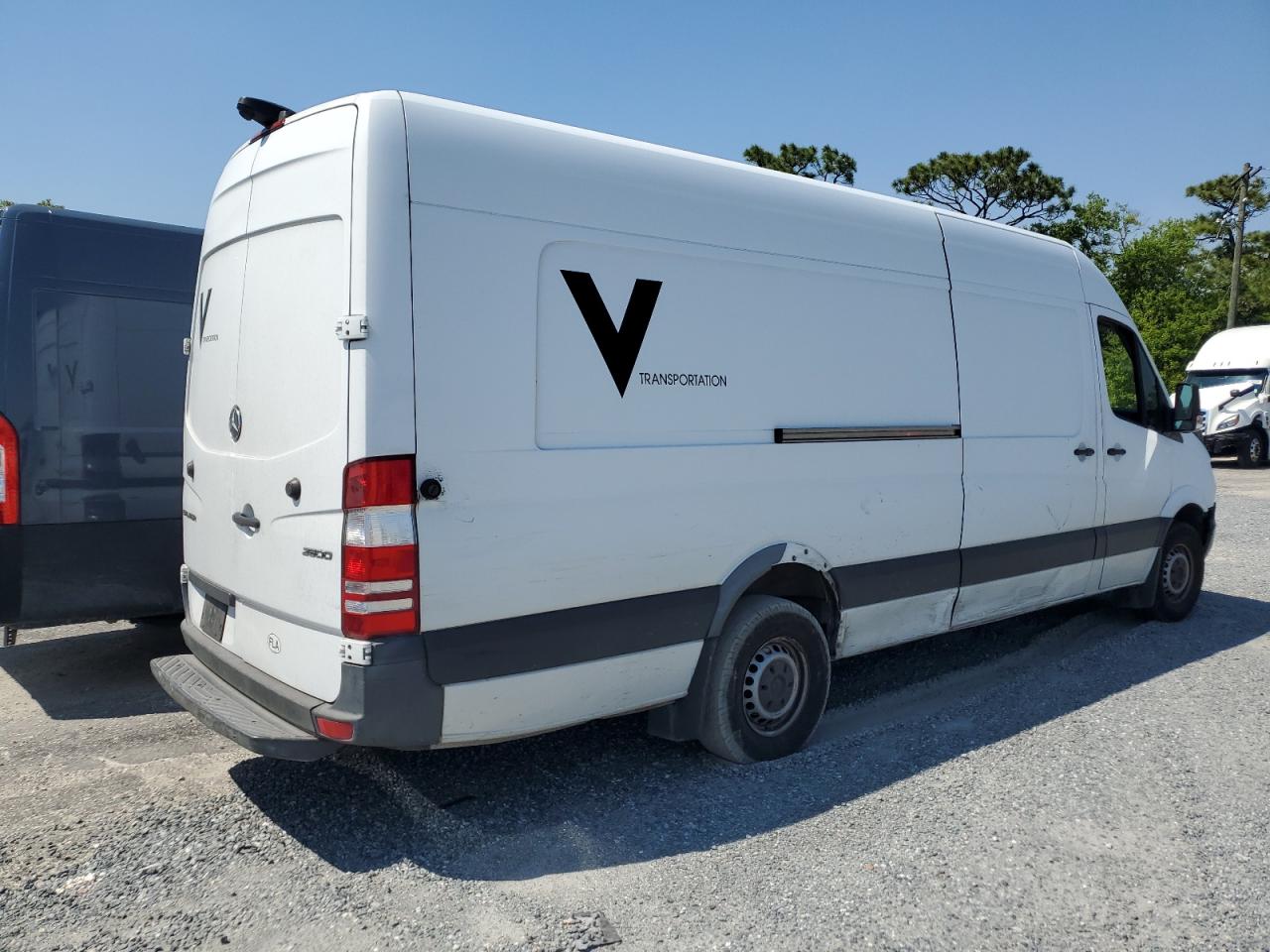 Photo 2 VIN: WD3PE8CD9HP525973 - MERCEDES-BENZ SPRINTER 