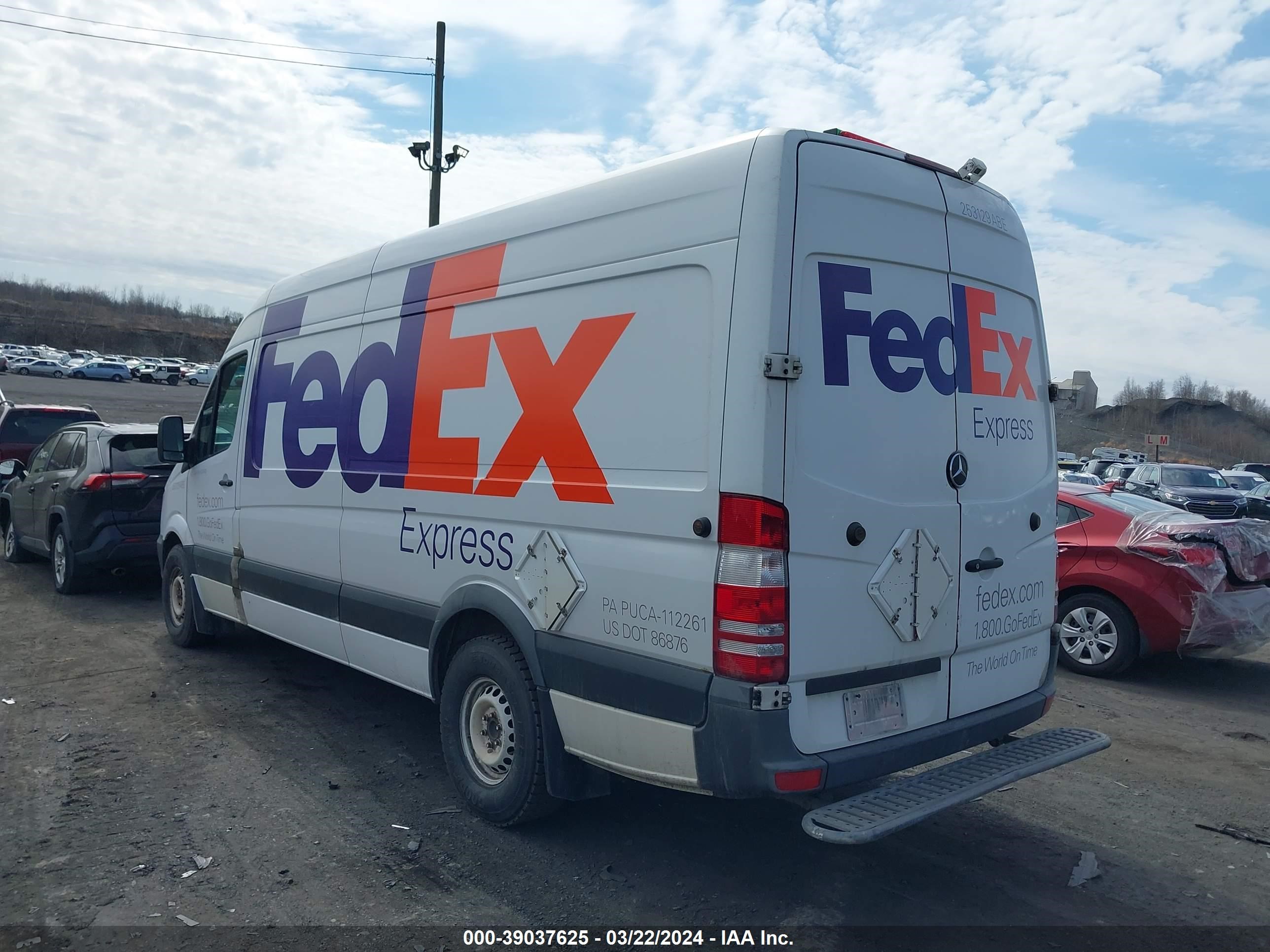 Photo 2 VIN: WD3PE8DE7E5820987 - MERCEDES-BENZ SPRINTER 