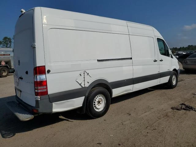 Photo 2 VIN: WD3PE8DE7E5824926 - MERCEDES-BENZ SPRINTER 2 