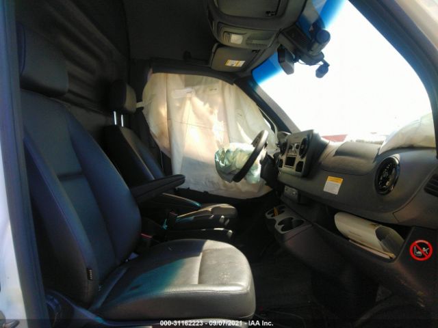 Photo 4 VIN: WD3PF0CD8KP057711 - MERCEDES-BENZ SPRINTER CARGO VAN 