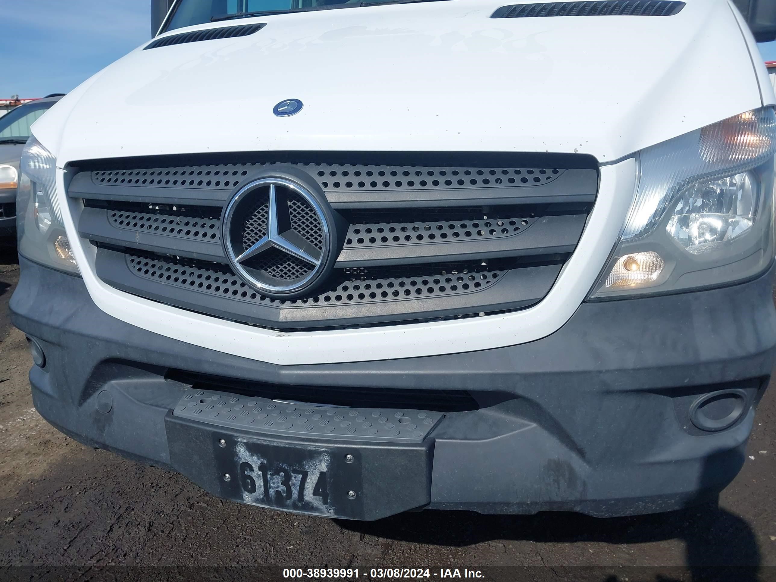 Photo 5 VIN: WD3PF1CC0FP107181 - MERCEDES-BENZ NULL 