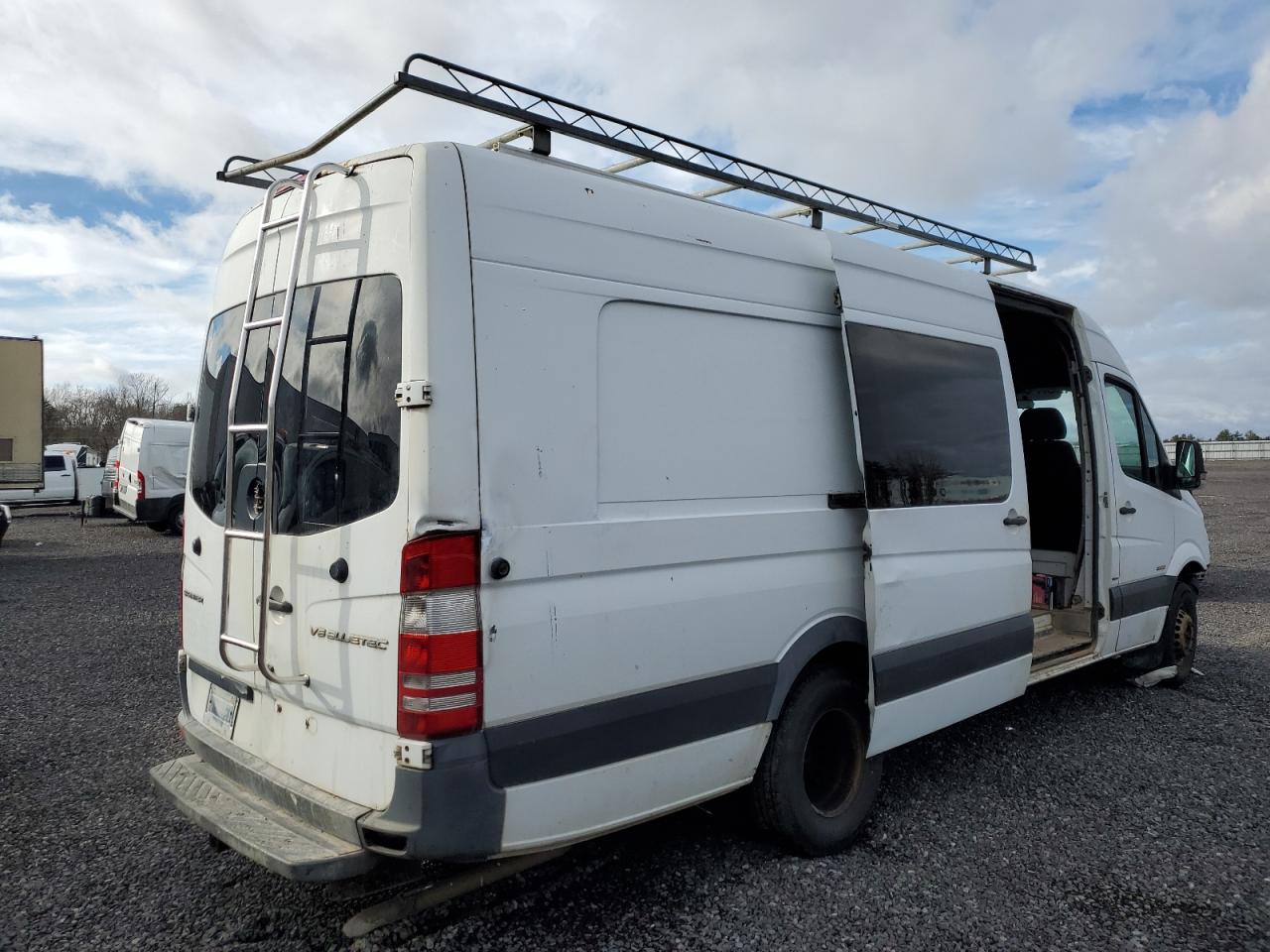 Photo 2 VIN: WD3PF1CC4F5986082 - MERCEDES-BENZ SPRINTER 