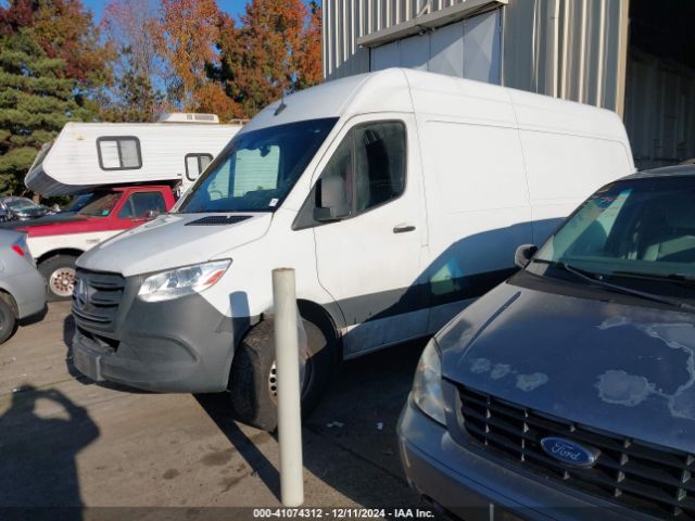 Photo 1 VIN: WD3PF1CD6KP174581 - MERCEDES-BENZ SPRINTER 