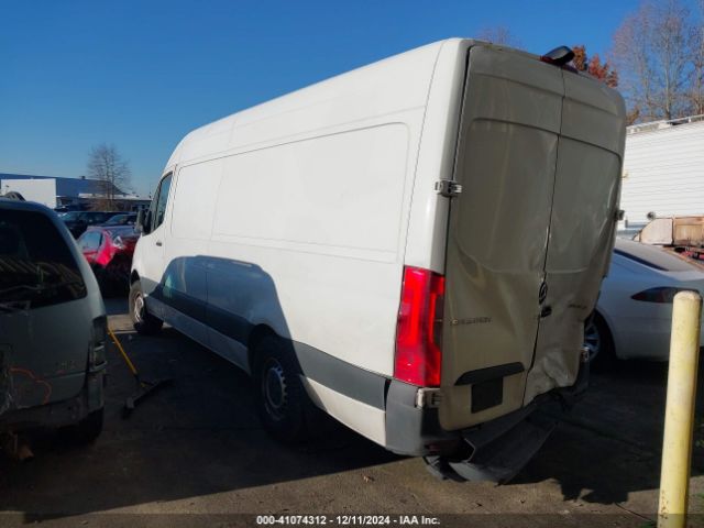 Photo 2 VIN: WD3PF1CD6KP174581 - MERCEDES-BENZ SPRINTER 