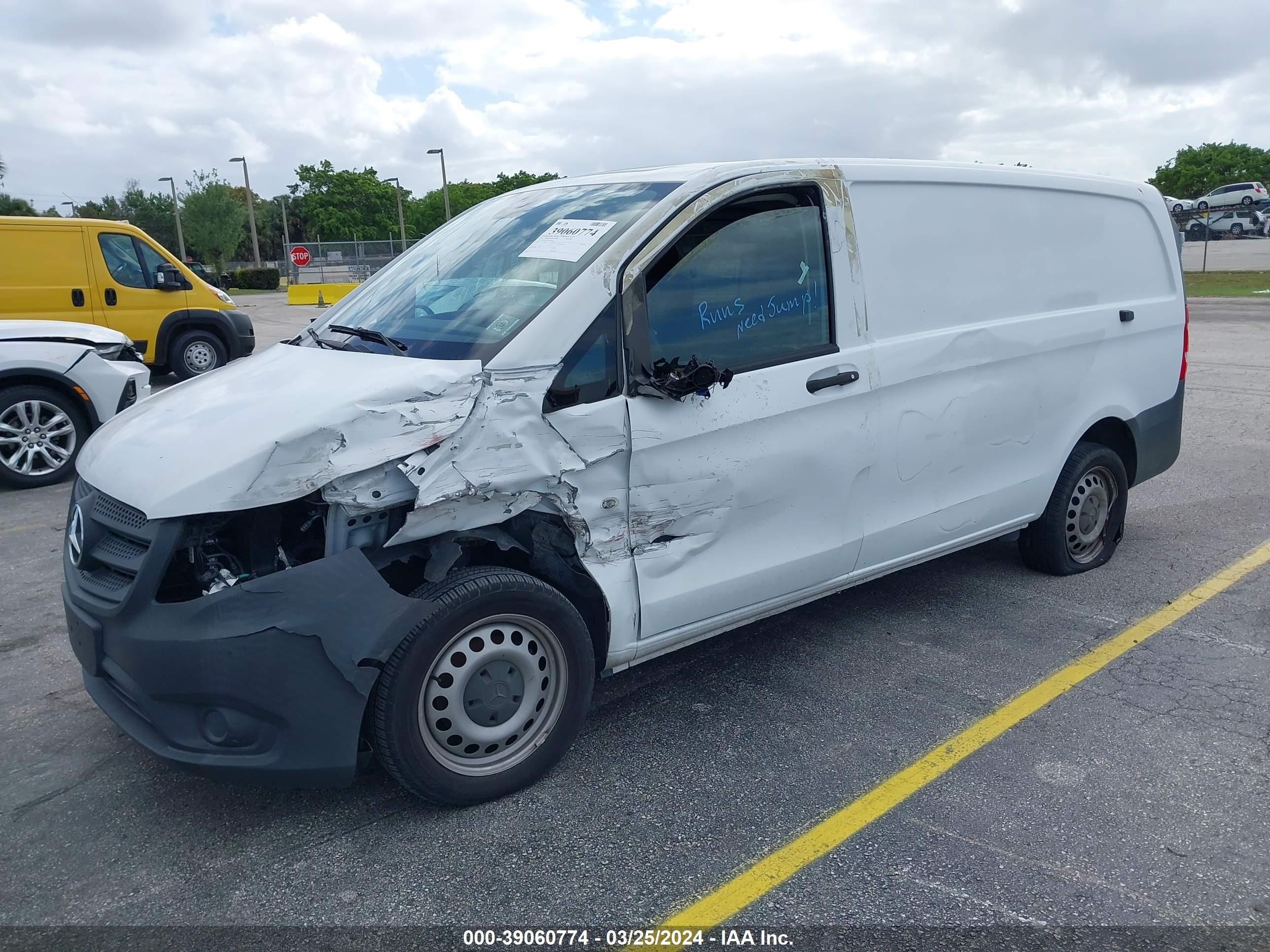 Photo 1 VIN: WD3PG2EA1H3298263 - MERCEDES-BENZ METRIS 