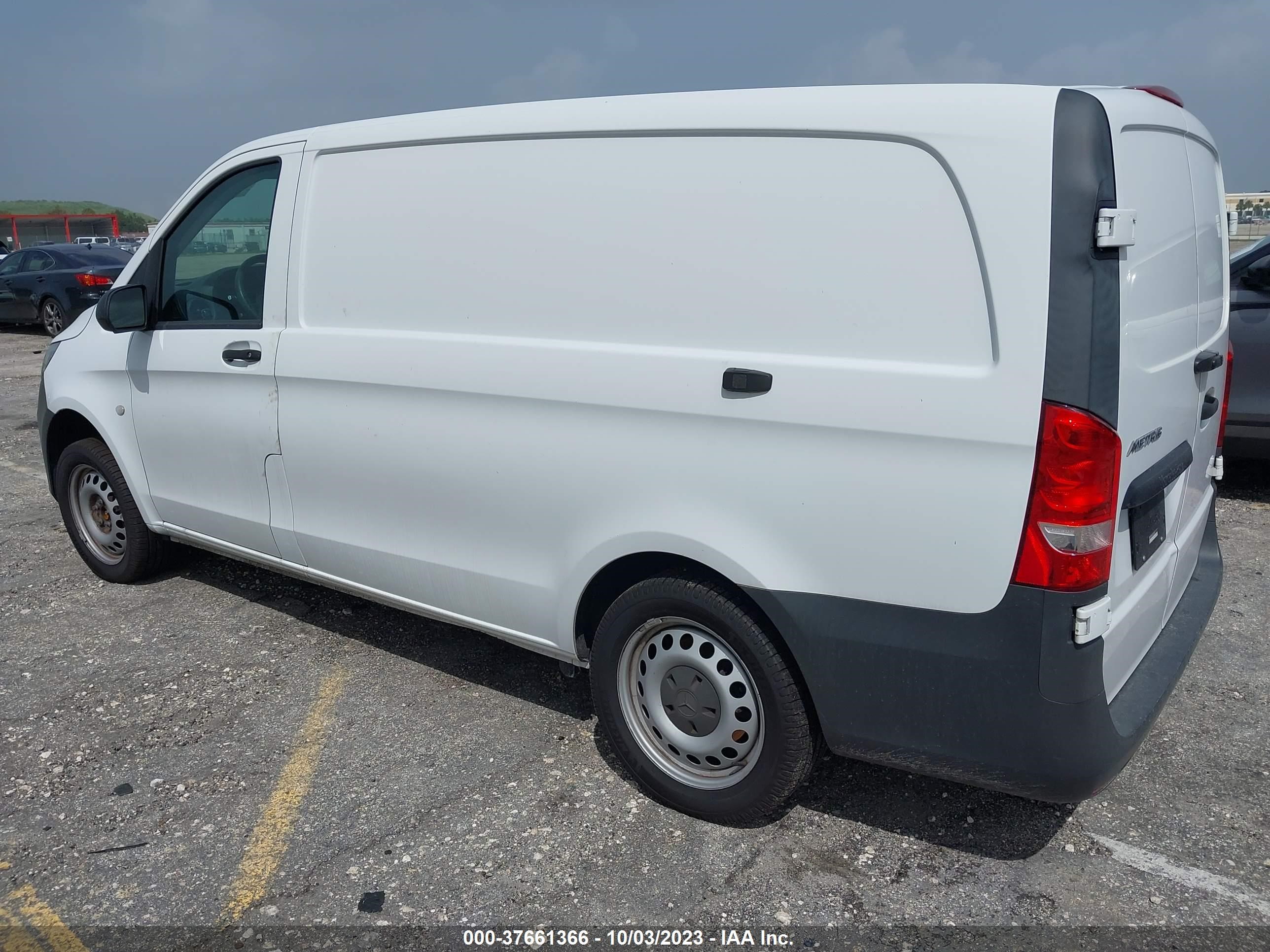 Photo 2 VIN: WD3PG2EA9L3651499 - MERCEDES-BENZ METRIS 