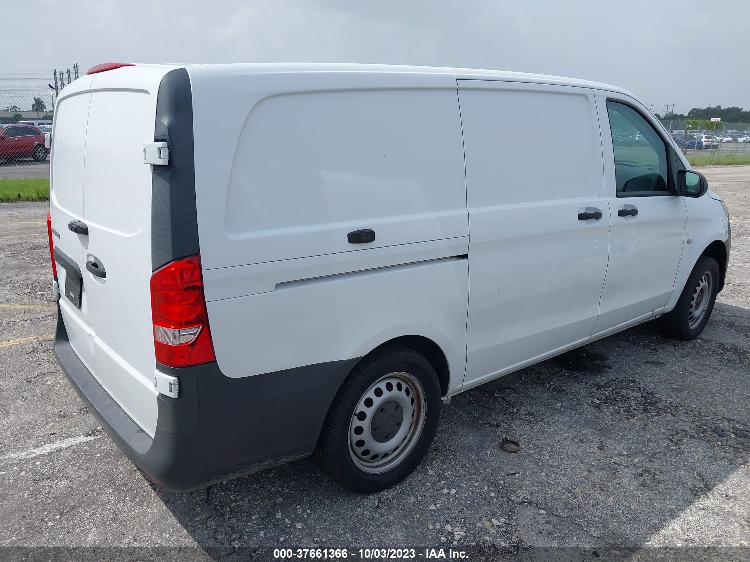 Photo 3 VIN: WD3PG2EA9L3651499 - MERCEDES-BENZ METRIS 