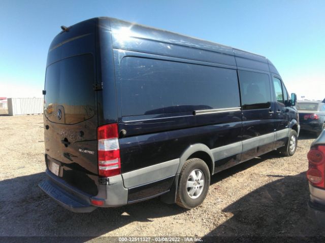 Photo 3 VIN: WD4PE8CC3E5860110 - MERCEDES-BENZ SPRINTER CREW VANS 